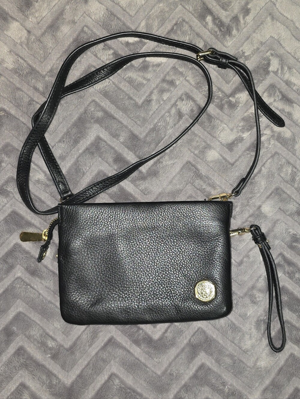 Vince Camuto Cami 2-in-1 Black Pebbled Leather Crossbody Wristlet Purse